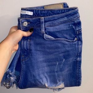 ZARA Trafaluc Denim Makers Distressed Light-Wash Relaxed Fray Hem Jeans